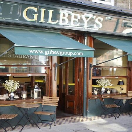 Bed and Breakfast Gilbey'S Bar, Restaurant & Townhouse Windsor Exteriér fotografie